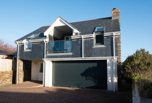 Front exterior of Aquataine Annexe