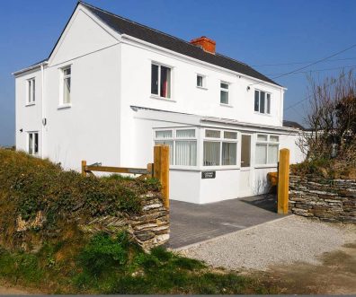 Front exterior view of Carnavis Cottage