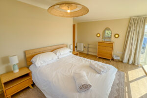 Ground floor King size bedroom at Aquataine Lodge