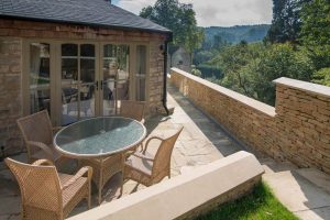 Patio area to the rear of Pensile House Cottage