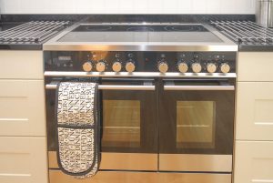 Electric range oven at Sailaway