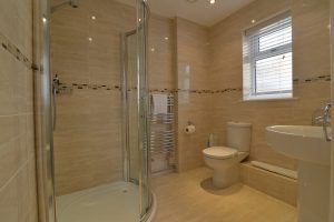 Ground floor ensuite shower room at Sailaway