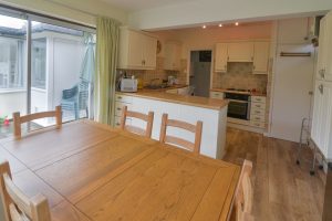 Kitchen and dining area at Wings