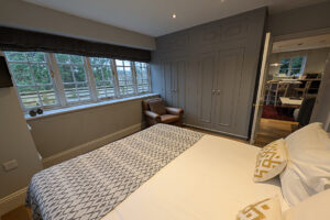 King sized bedroom at The Studio at Pensile House