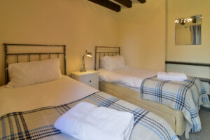 Ground floor twin room at Stable Cottage