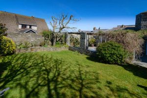 Grassed garden area at The Granite House