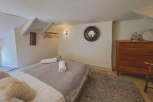 King bedroom at Millingworth Mill