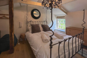 King bedroom at Millingworth Mill