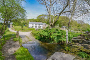 The entrance and ford leading to Millingworth Mill