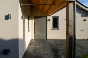 Level access to front entrance porch at Ysella