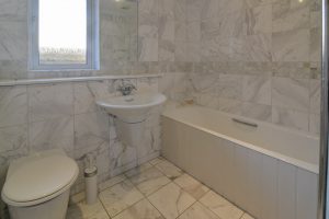 Ensuite off from master bedroom at Bass Cottage