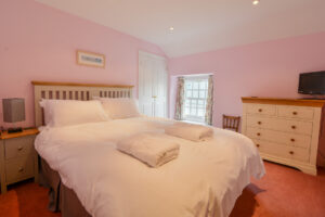 Kingsize bedroom at Treburrick Farm House