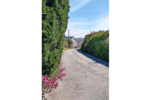 Lane to Treburrick Farm House