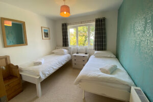 Twin bedroom on the ground floor at San Marcos