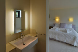 The ensuite into the 2nd king bedroom at Spin