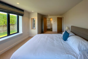 Ground floor king bedroom with ensuite at Cornerstones