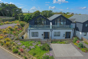 Ariel view of No 1 Treglos Gardens