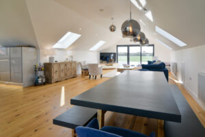 Open plan dining area with ample seating at Morwynsow