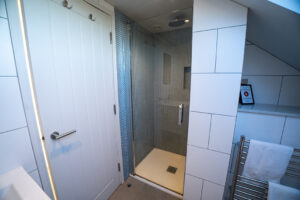 Ground floor bathroom 2 at Iona