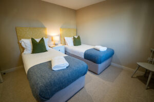 Ground floor twin bedroom at Iona