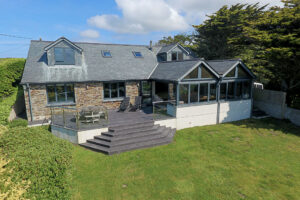 View of Iona from the rear grassed lawn